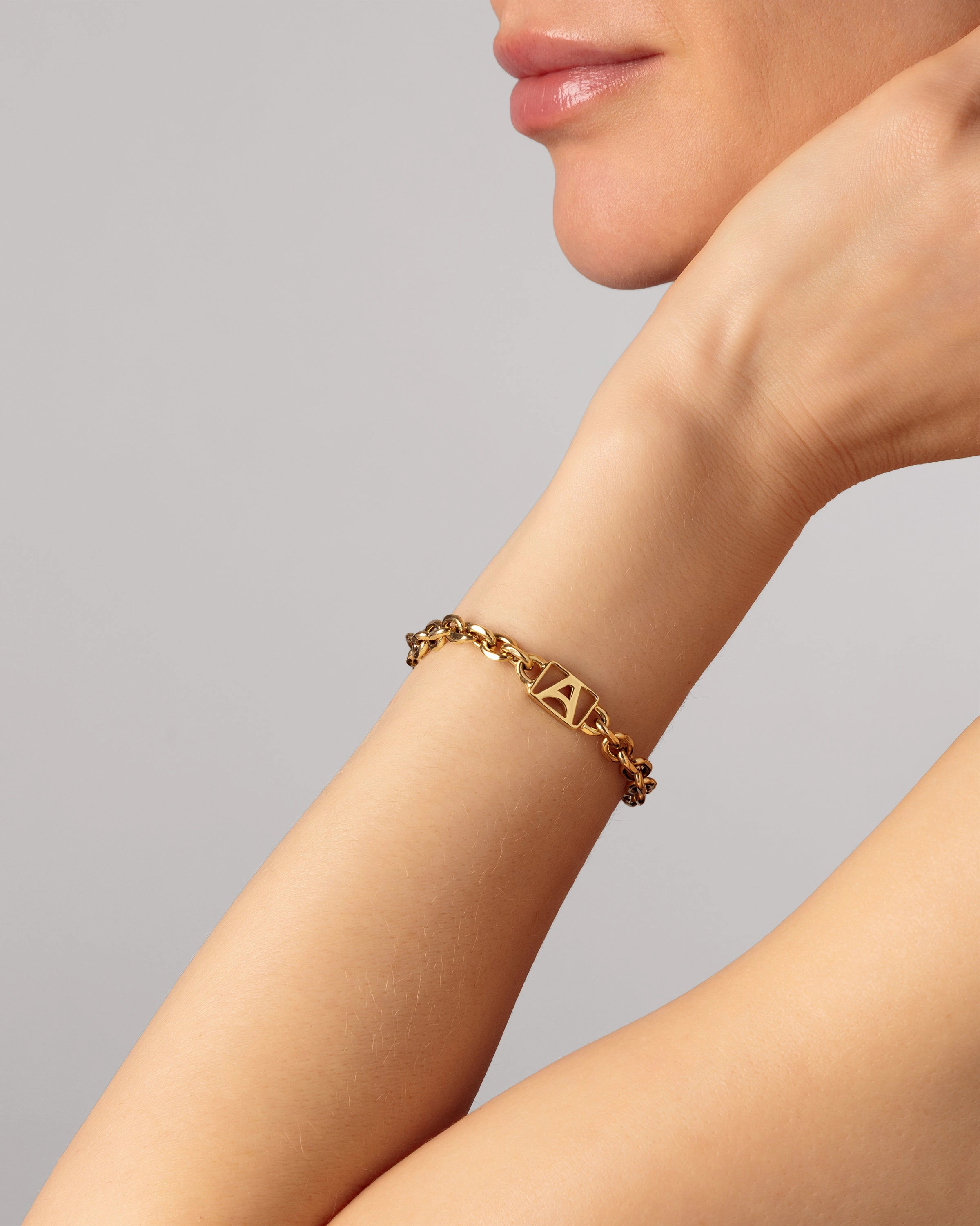 Link & Logo Bracelet™ | Gold
