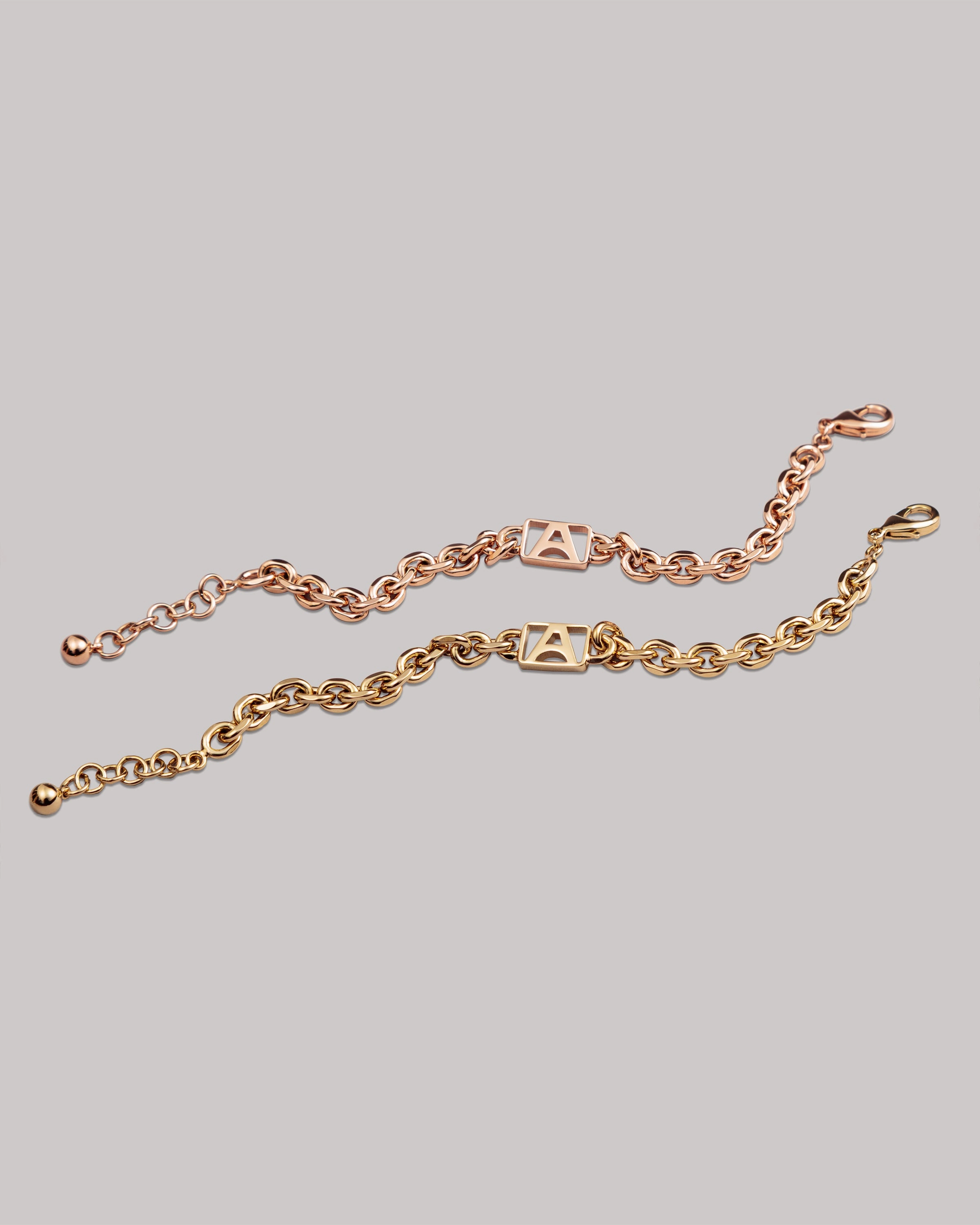 Link & Logo Bracelet™ | Gold