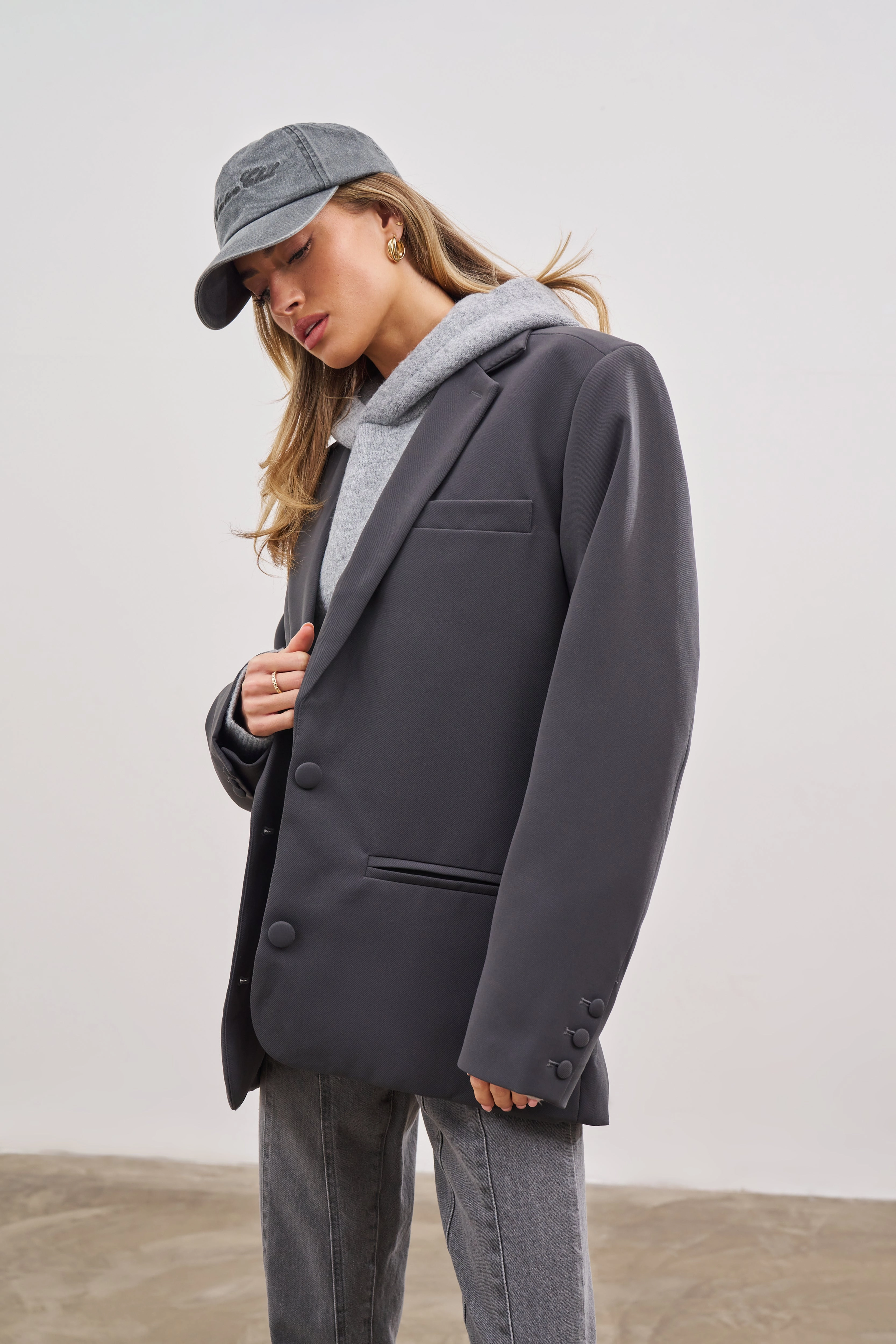 OVERSIZED TAILORED BLAZER - CHARCOAL