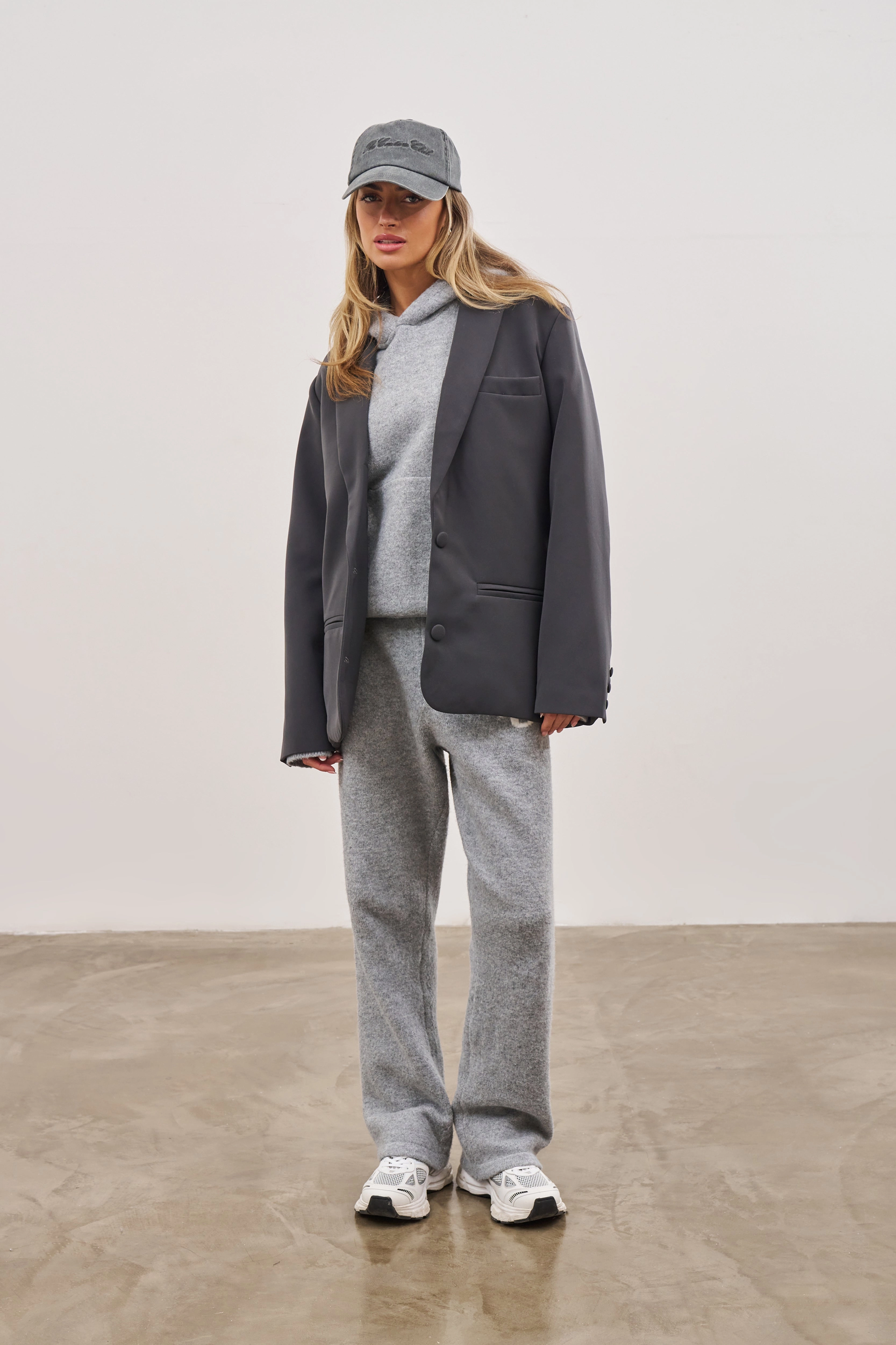 OVERSIZED TAILORED BLAZER - CHARCOAL