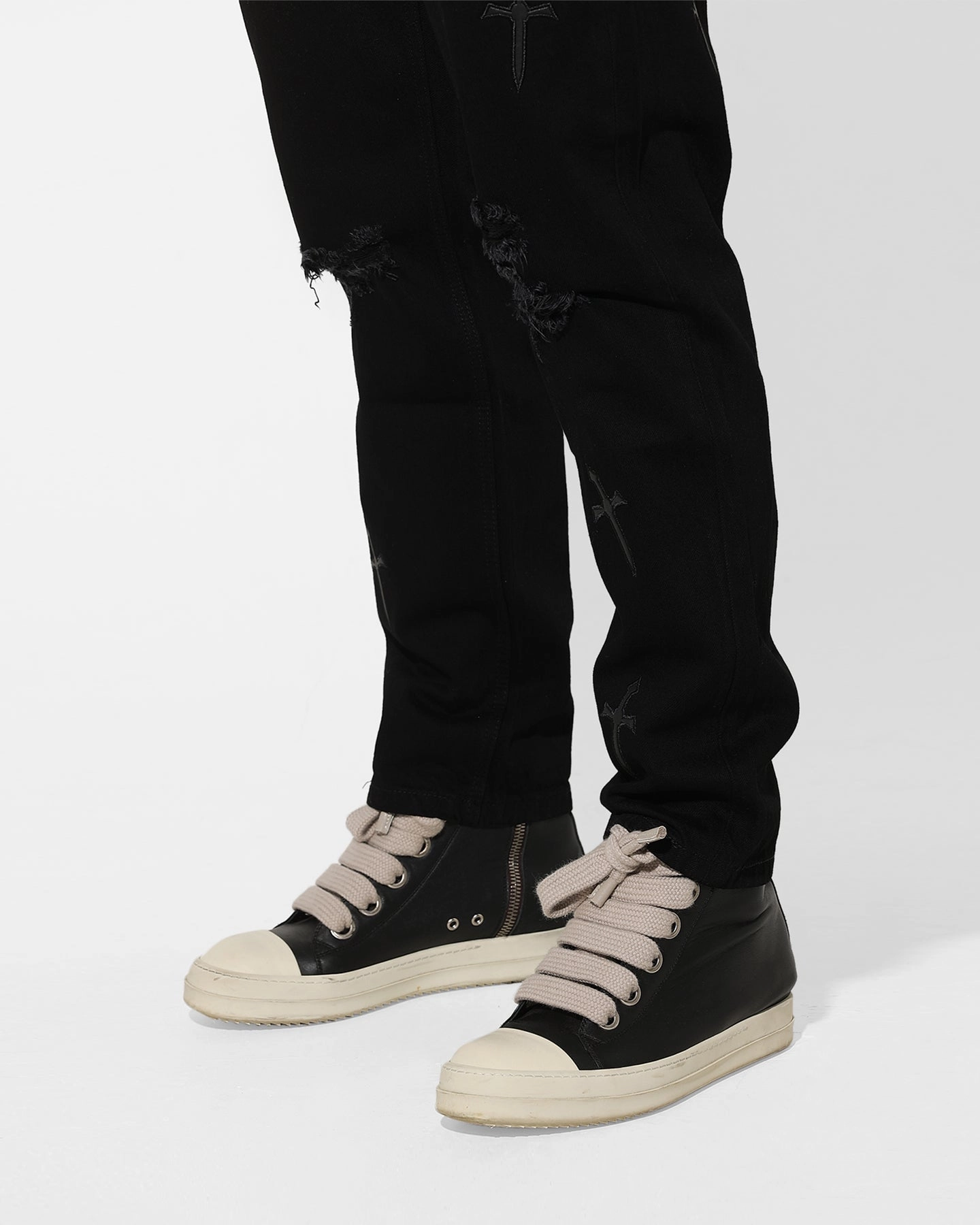 Saint Morta Daggers Relaxed JeansBlack