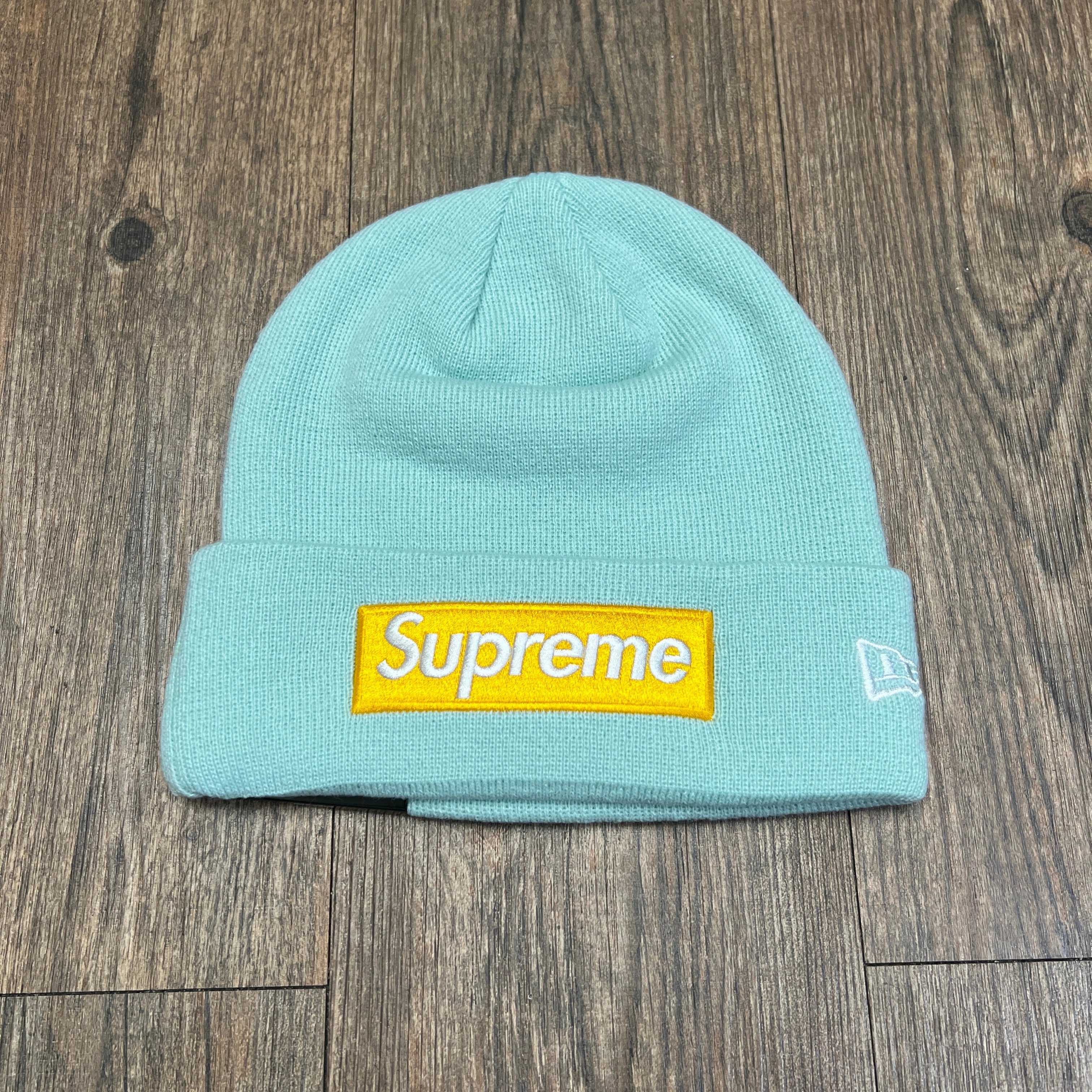 Supreme New Era Box Logo Beanie (FW17) Ice Blue