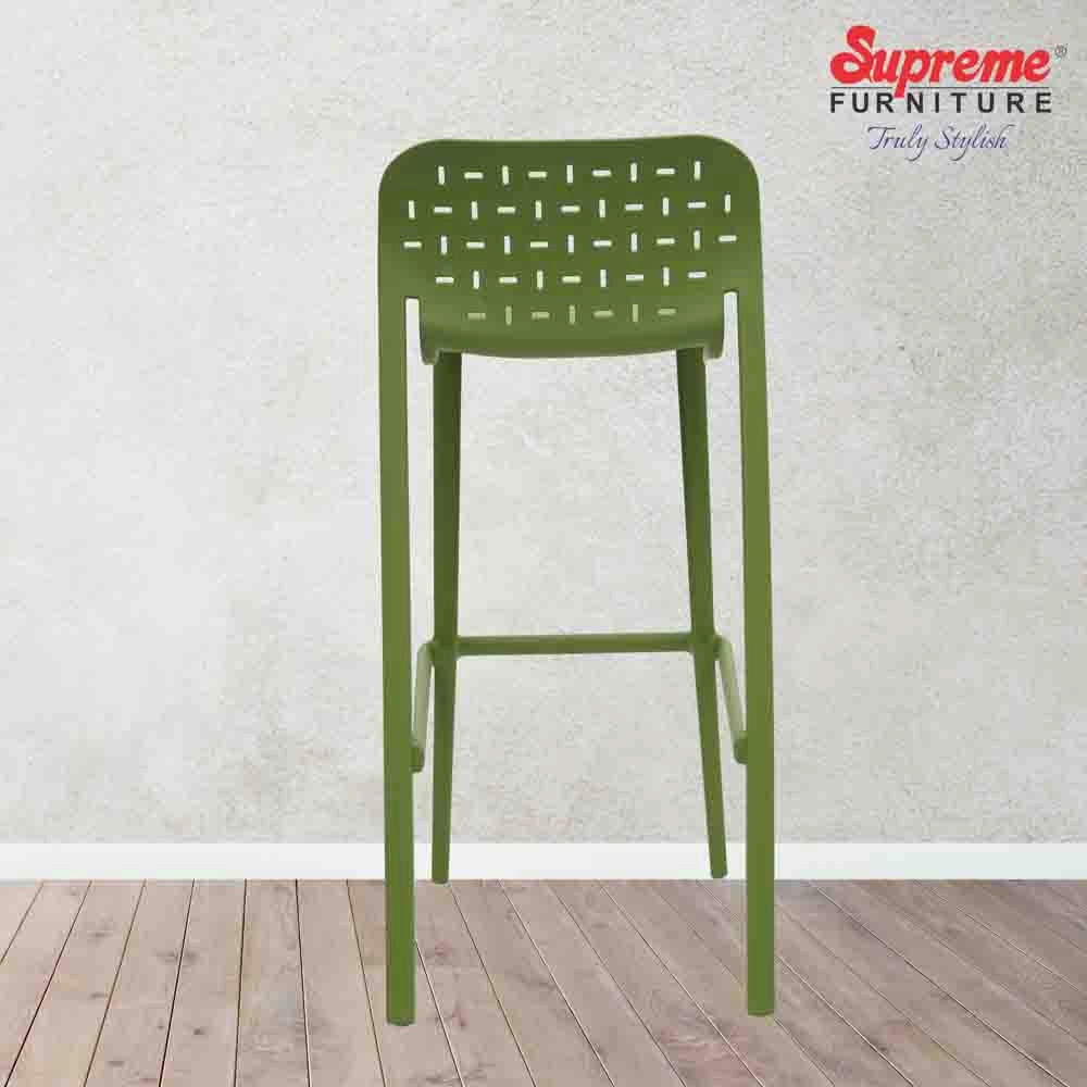 Supreme Pub