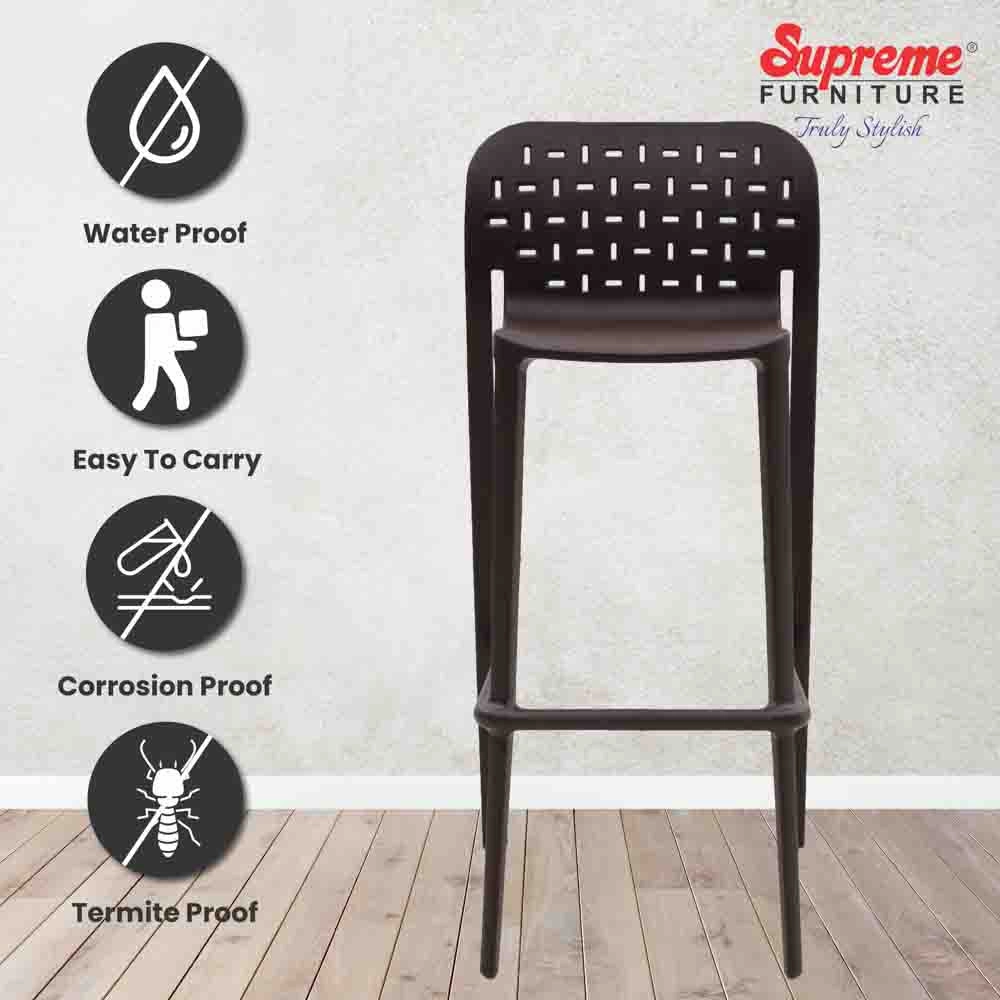 Supreme Pub
