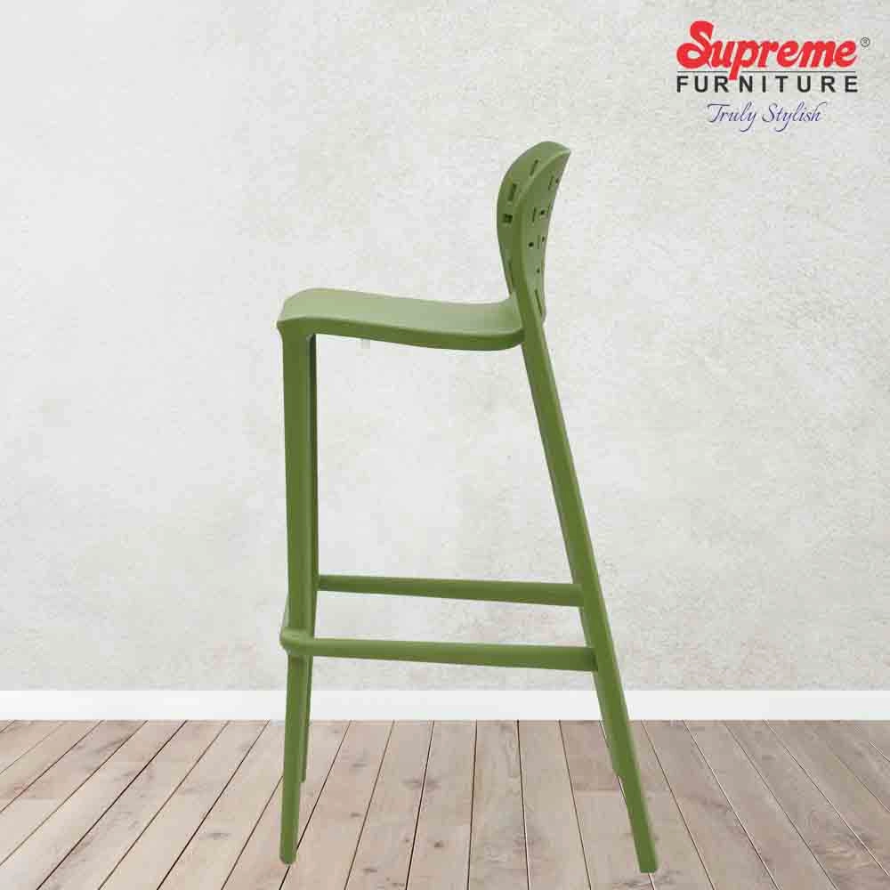 Supreme Pub