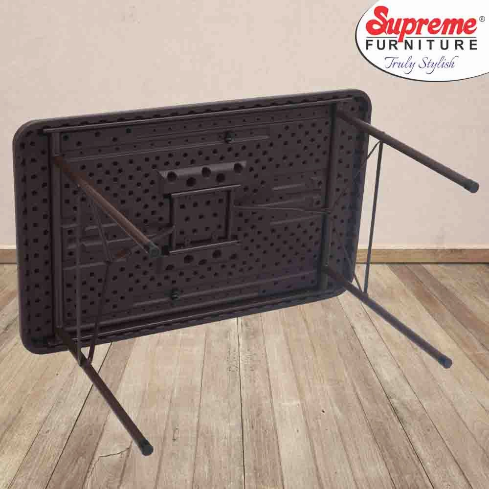 Supreme Swiss