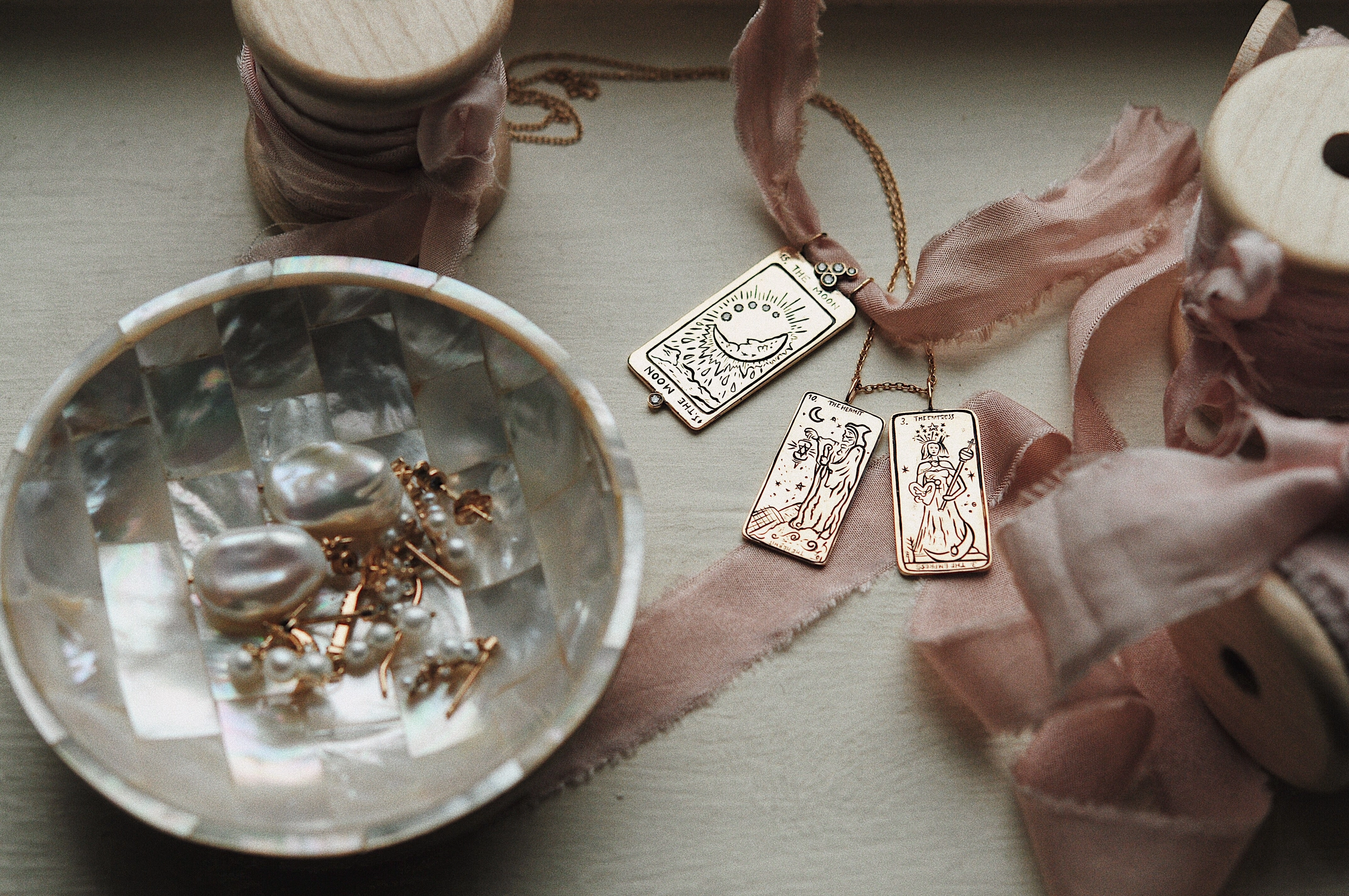 Supreme The Moon Tarot Card Necklace