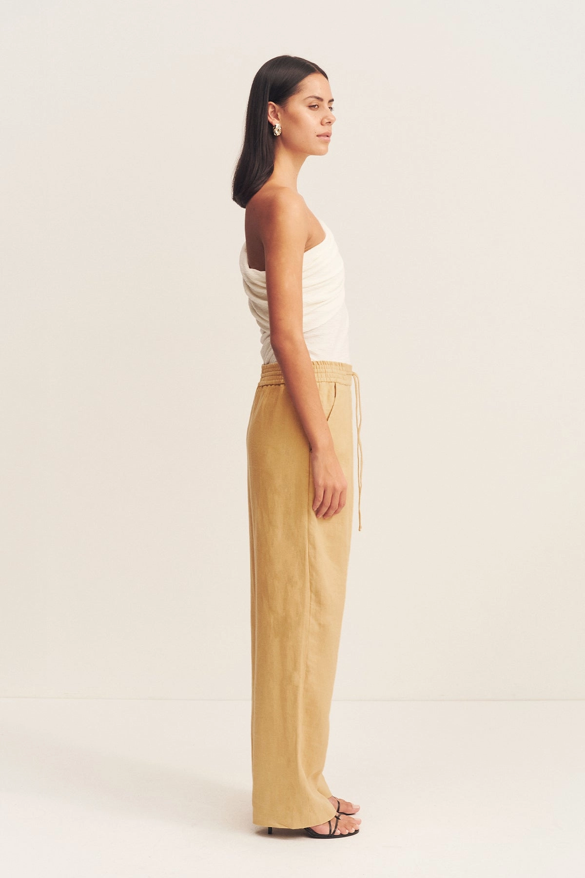 WELLINGTON ELASTICATED RELAXED PANT - ALMOND